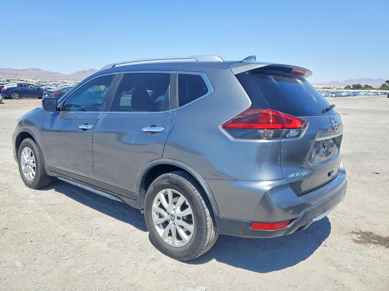 2020 NISSAN ROGUE SV — снимка 2