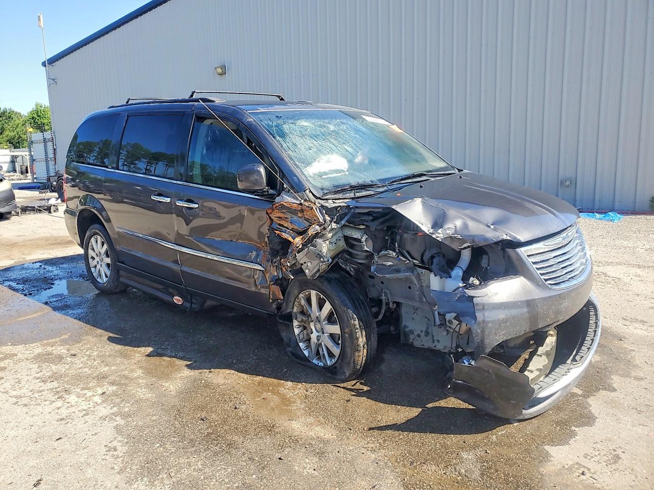 2016 CHRYSLER TOWN & COUNTRY TOURING — снимка 4