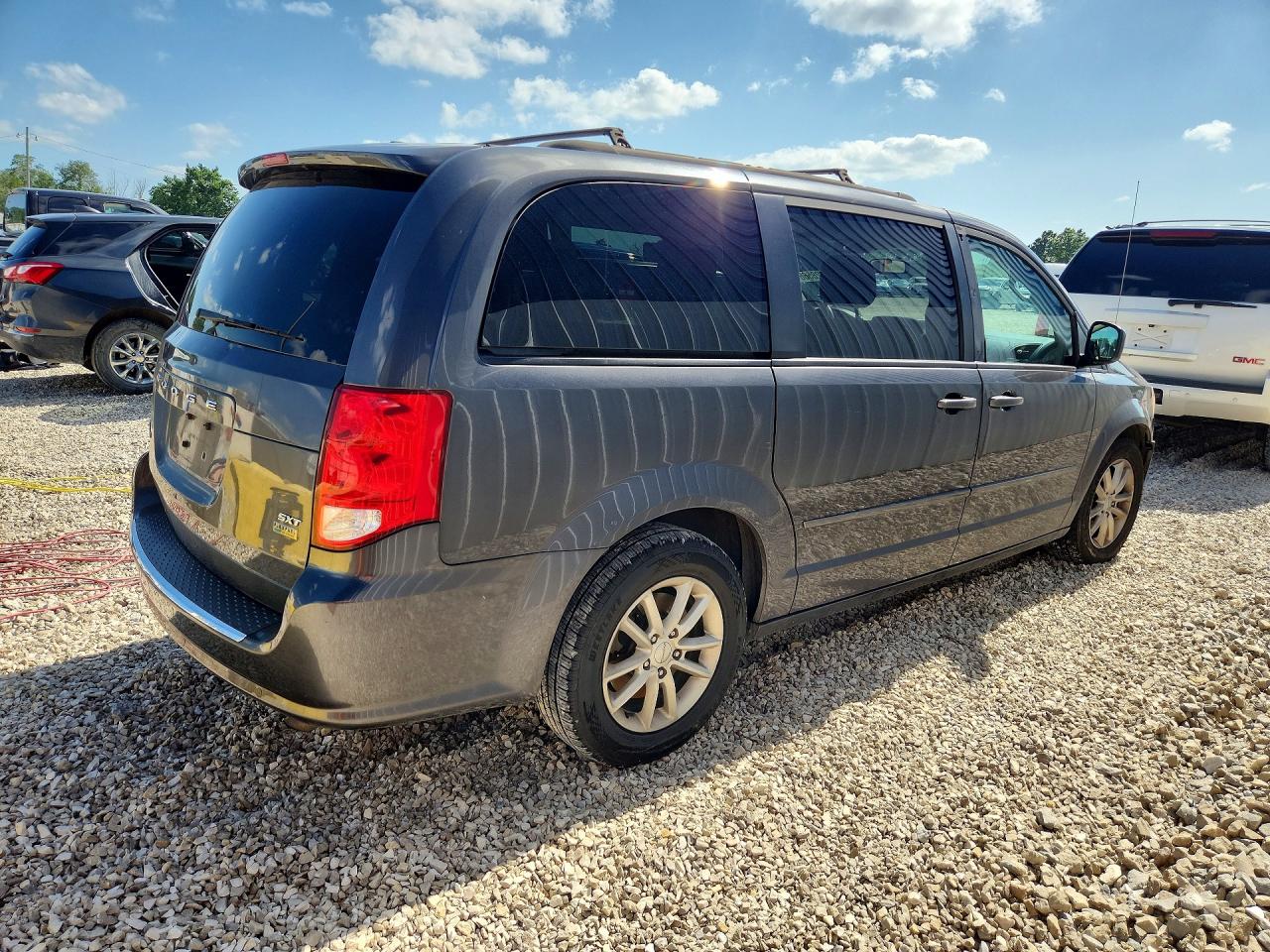 2016 DODGE GRAND CARAVAN SXT — снимка 3