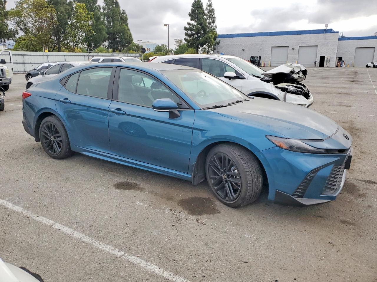 2026 TOYOTA CAMRY SE — снимка 4
