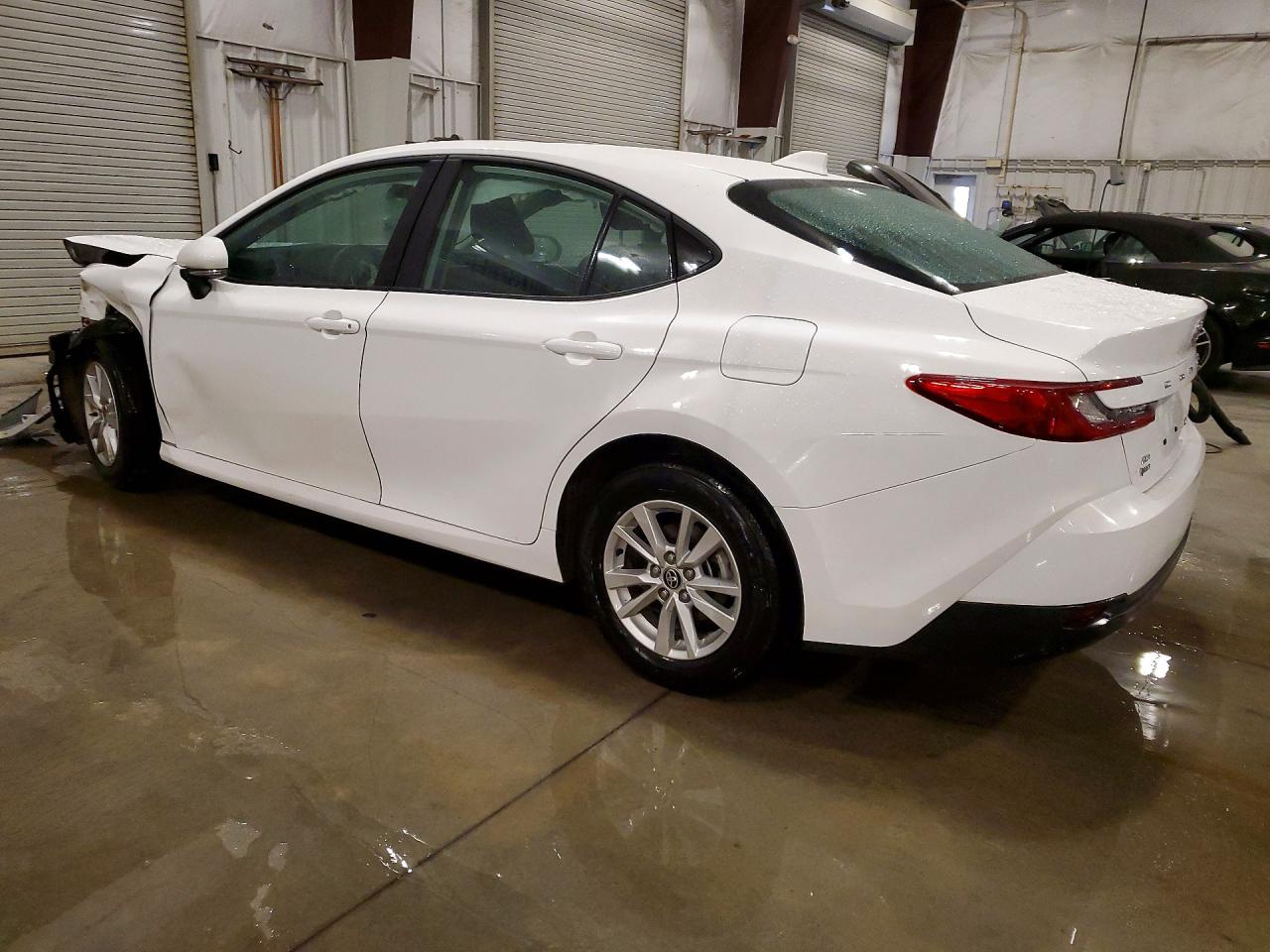 2025 TOYOTA CAMRY LE — снимка 2