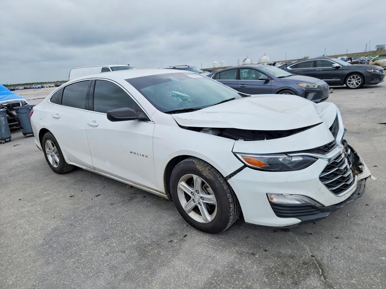 2020 CHEVROLET MALIBU LS — снимка 4