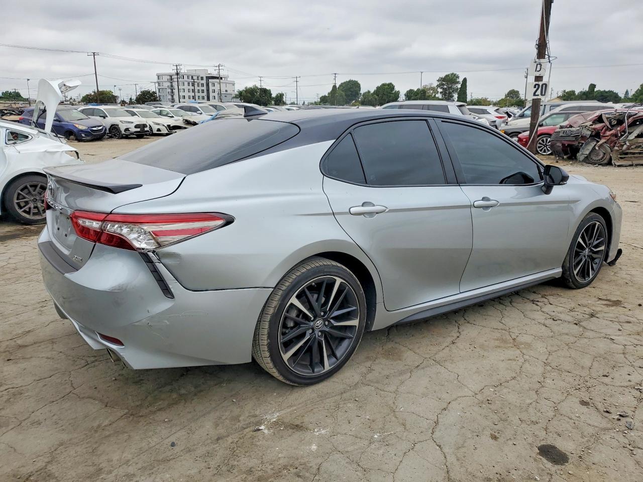 2019 TOYOTA CAMRY XSE — снимка 3