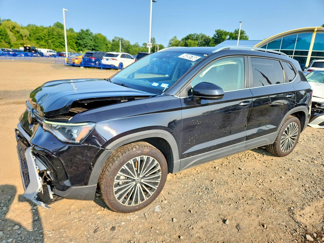 2025 VOLKSWAGEN TAOS SE