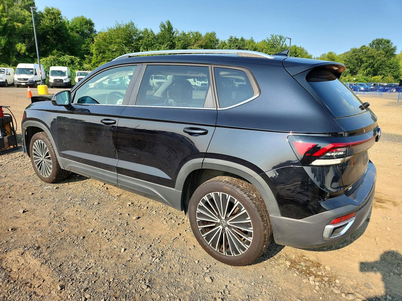 2025 VOLKSWAGEN TAOS SE — снимка 2