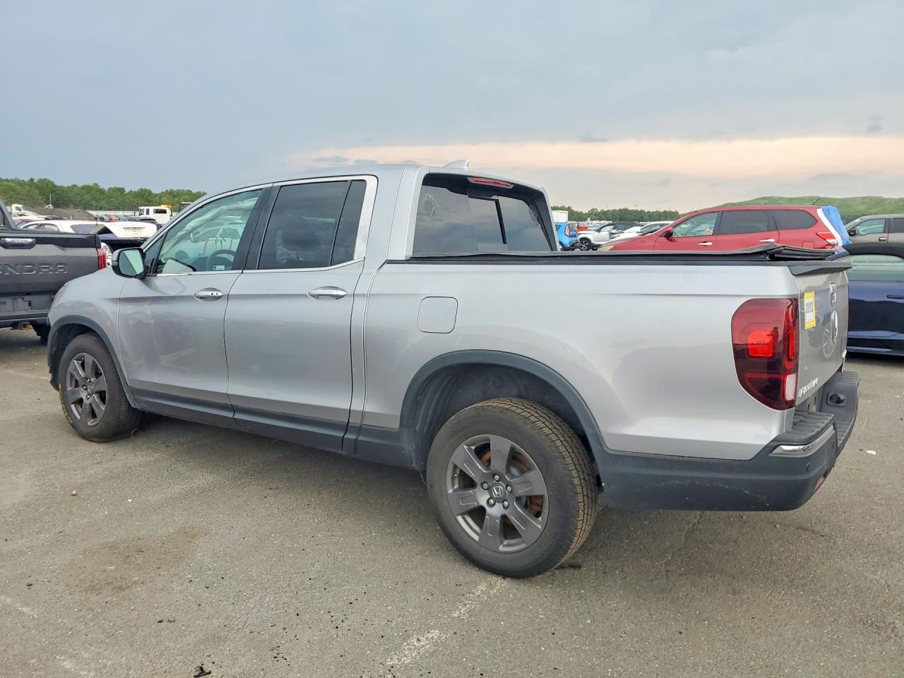 2020 HONDA RIDGELINE RTL — снимка 2