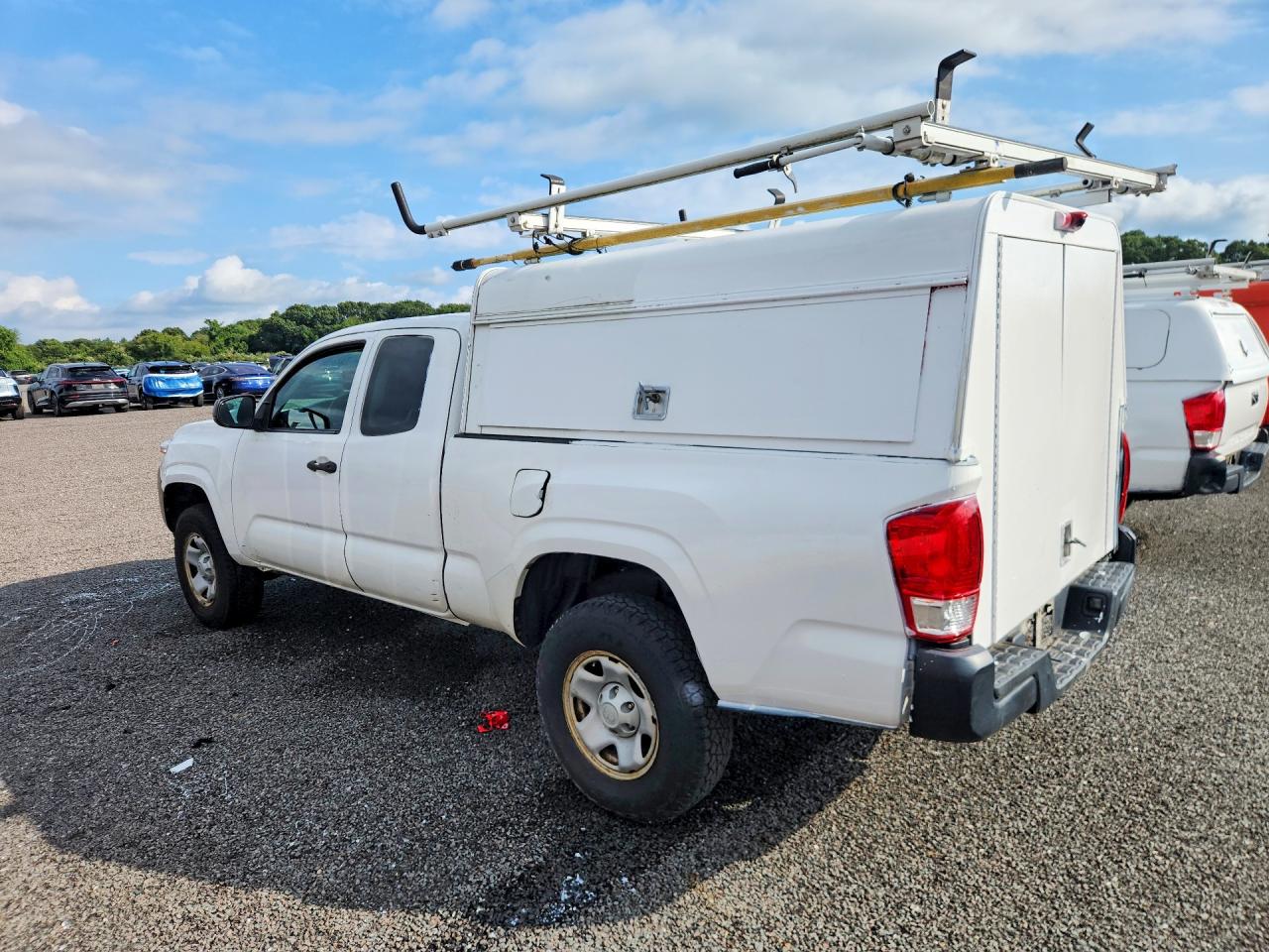 2016 TOYOTA TACOMA SR — снимка 2