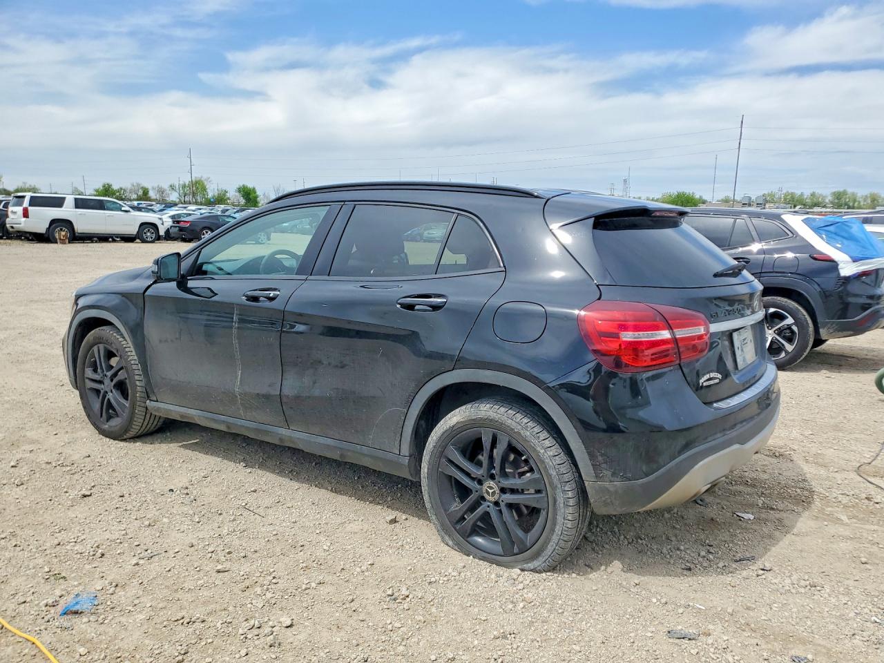 2018 MERCEDES-BENZ GLA 250 4MATIC — снимка 2