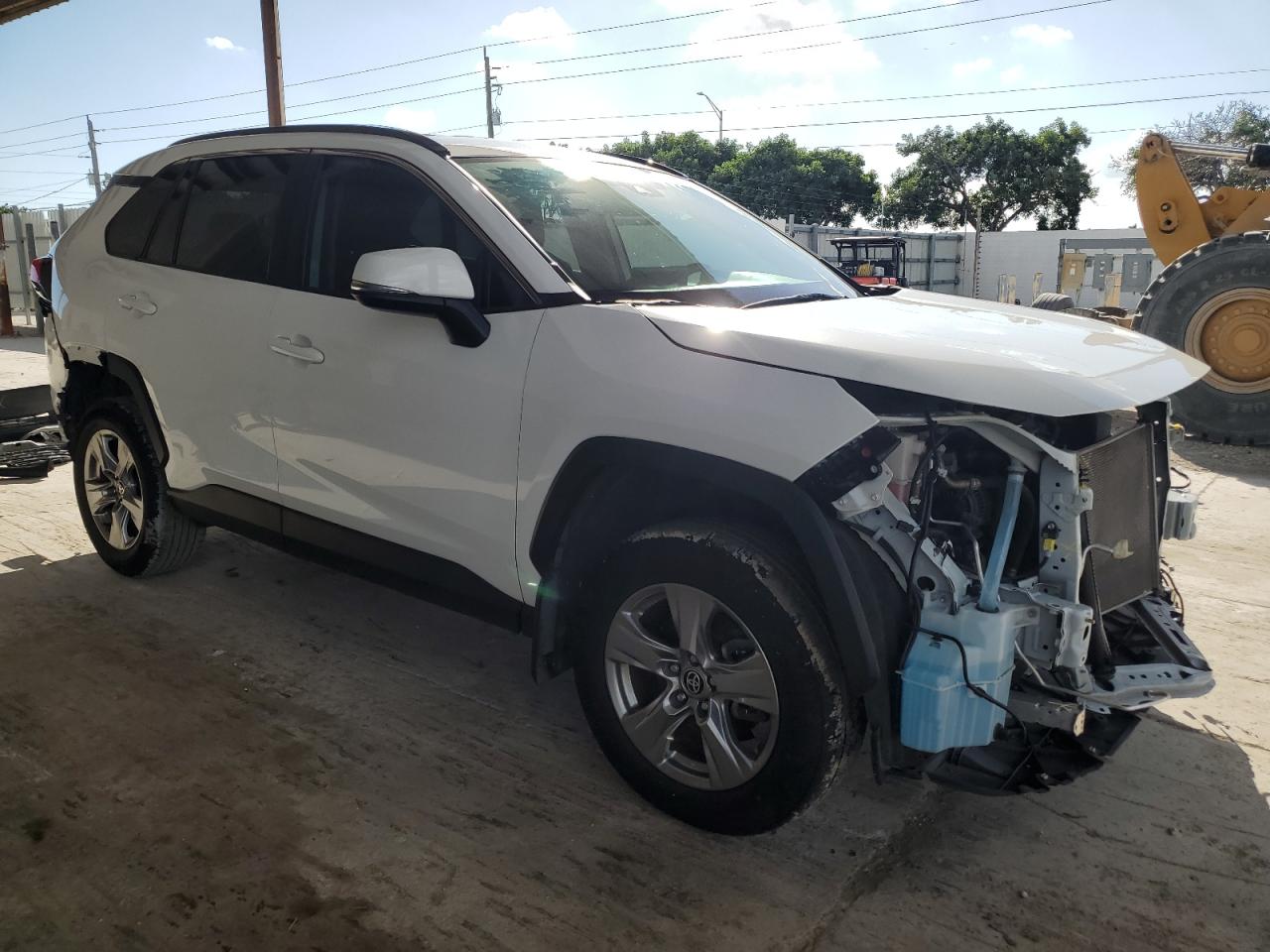 2024 TOYOTA RAV4 XLE — снимка 4