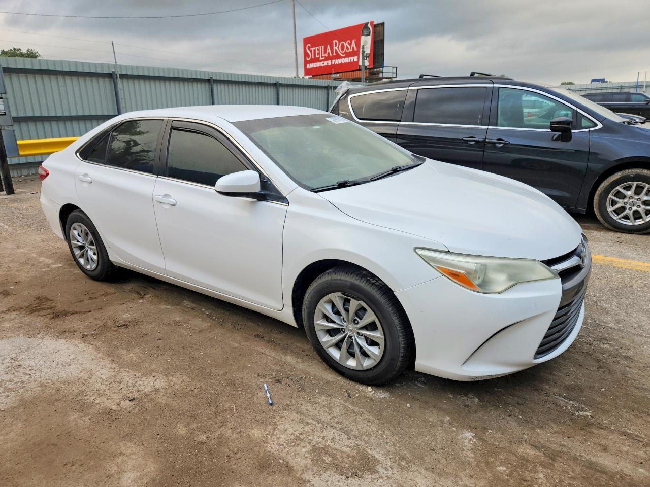 2015 TOYOTA CAMRY LE — снимка 4