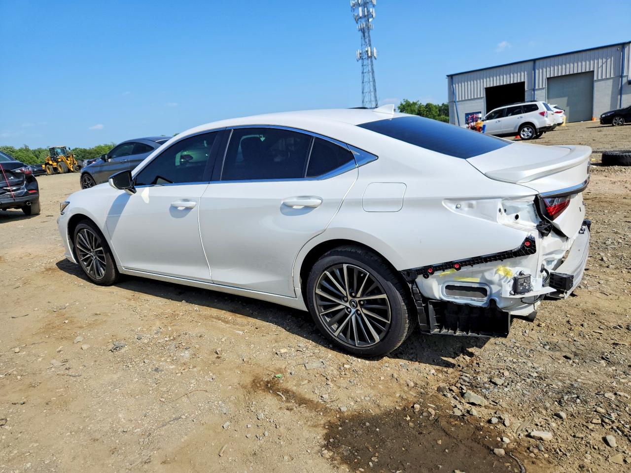 2025 LEXUS ES 350 BASE — снимка 2