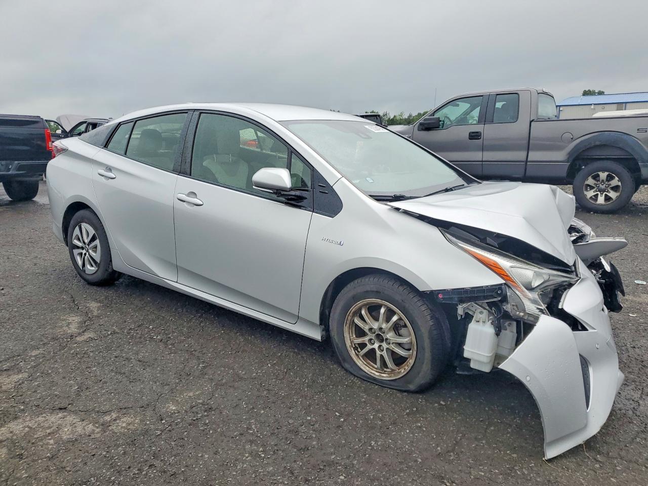 2017 TOYOTA PRIUS TWO — снимка 4