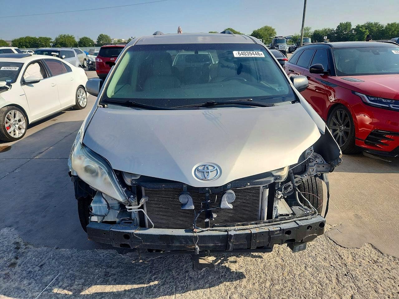 2016 TOYOTA SIENNA XLE 8-PASSENGER — снимка 5