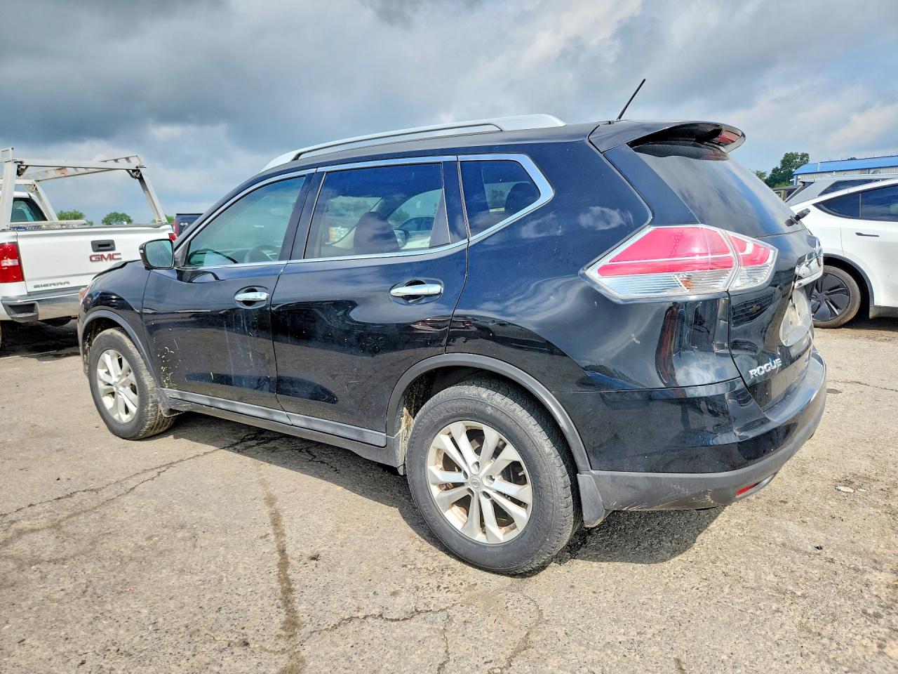 2015 NISSAN ROGUE SV — снимка 2