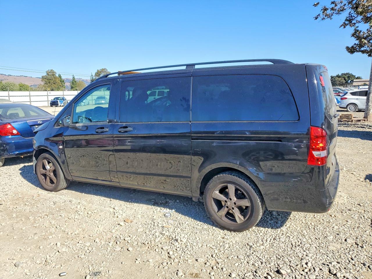 2016 MERCEDES-BENZ METRIS — снимка 2