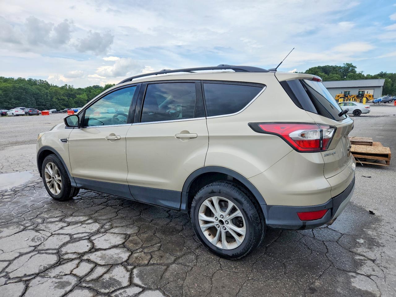 2017 FORD ESCAPE SE — снимка 2