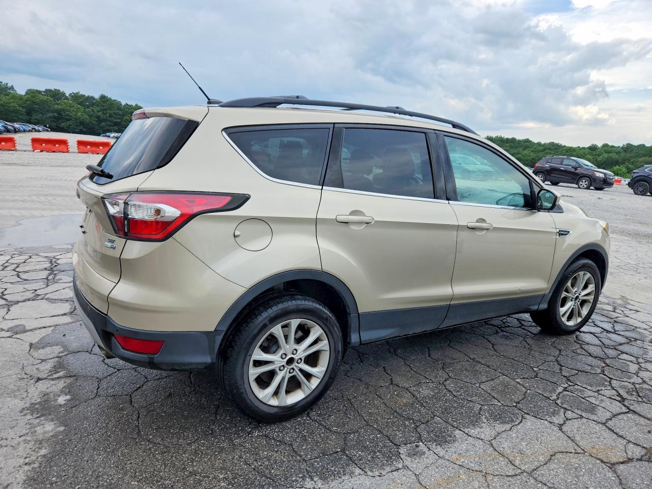 2017 FORD ESCAPE SE — снимка 3