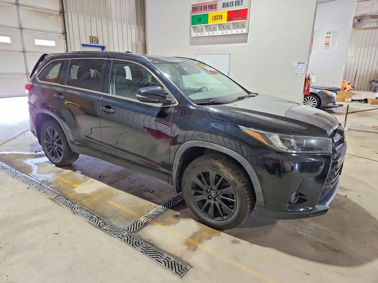 2019 TOYOTA HIGHLANDER SE — снимка 4