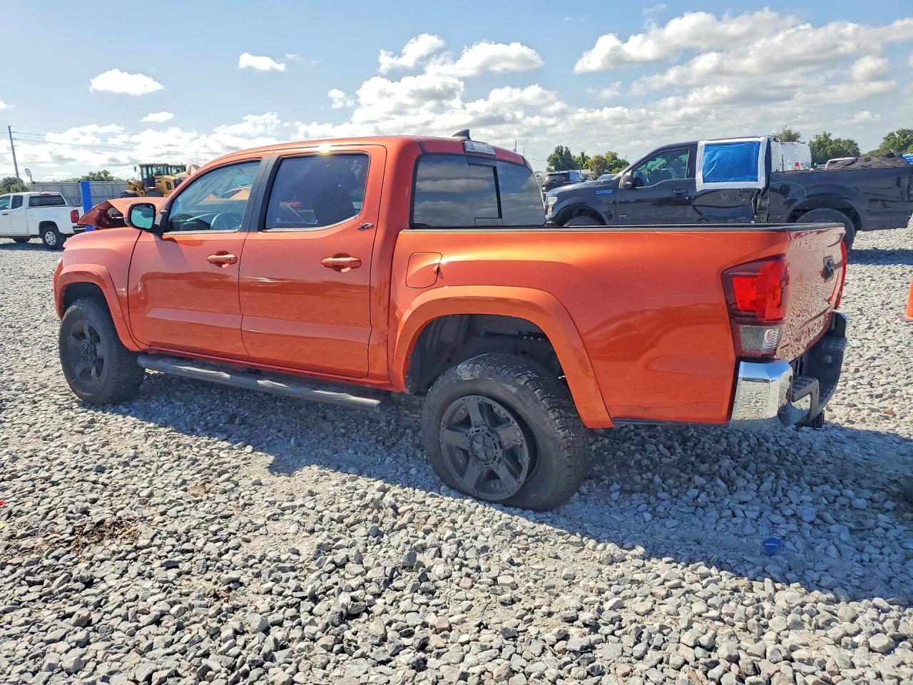 2018 TOYOTA TACOMA SR5 V6 — снимка 2