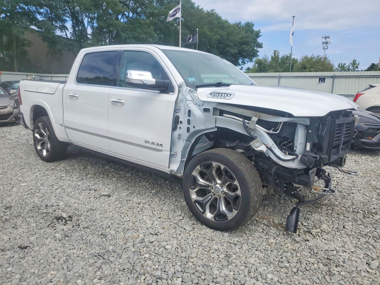 2020 RAM 1500 LIMITED — снимка 4