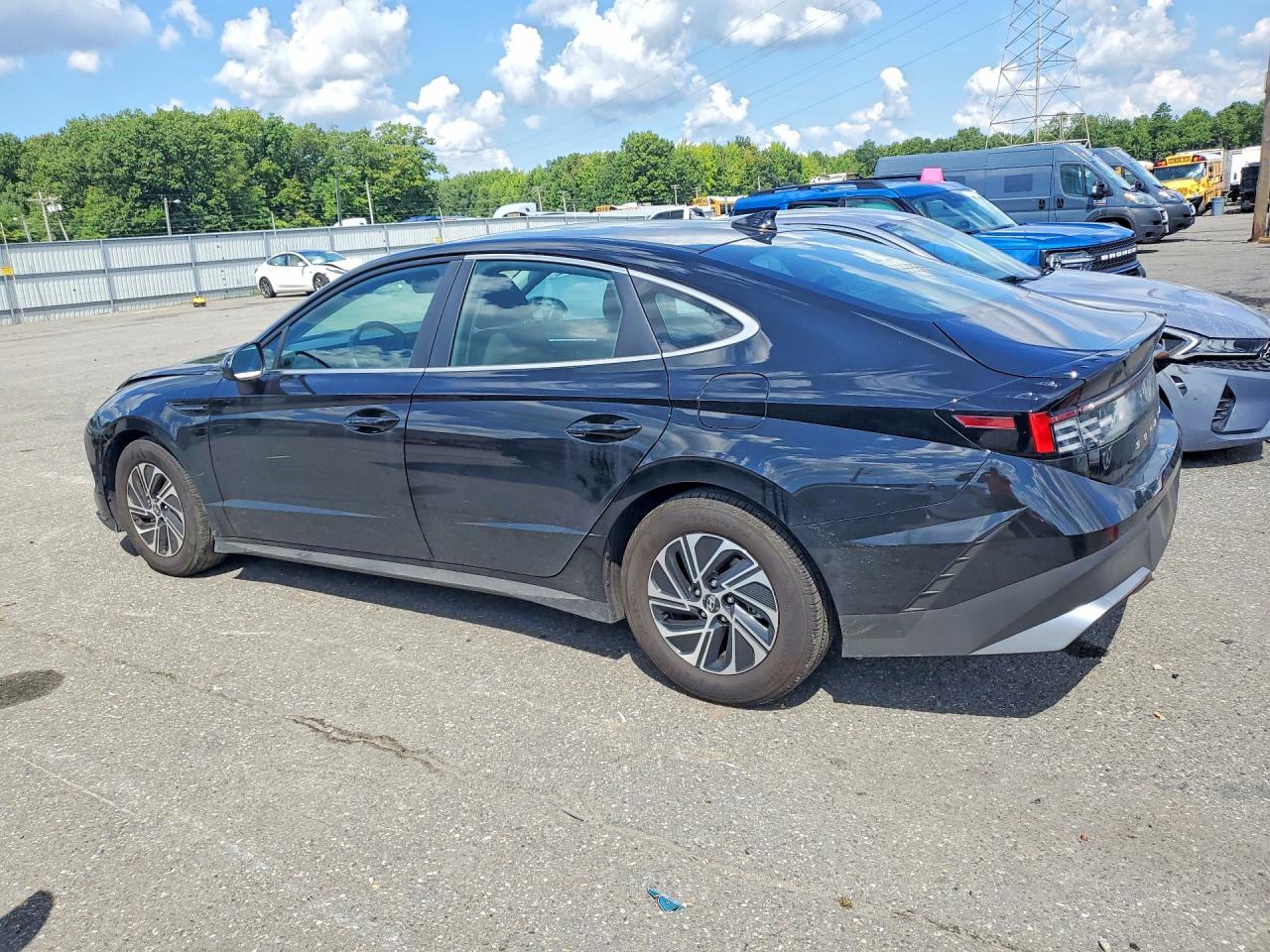 2026 HYUNDAI SONATA HYBRID BLUE — снимка 2