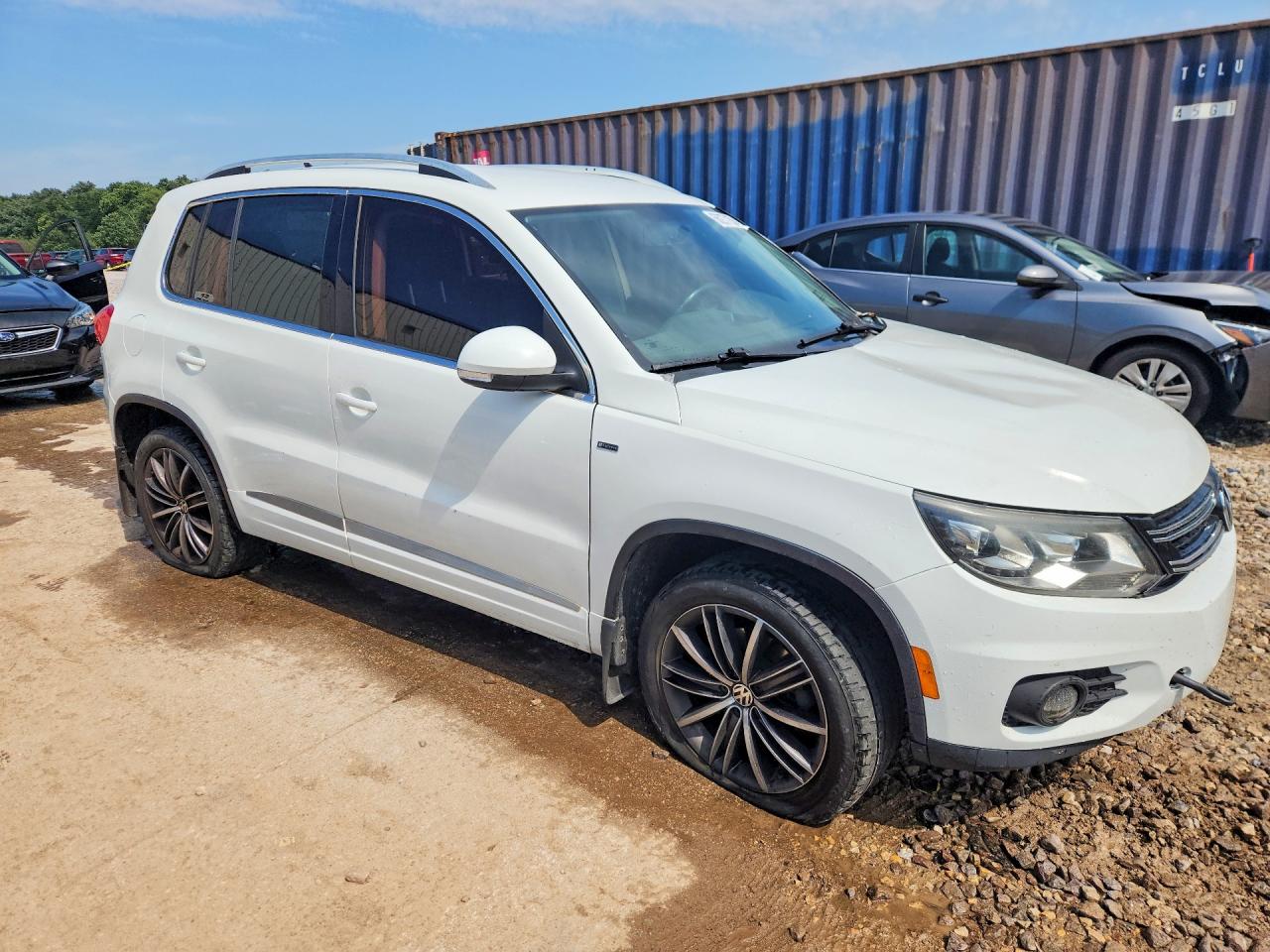 2015 VOLKSWAGEN TIGUAN S — снимка 4