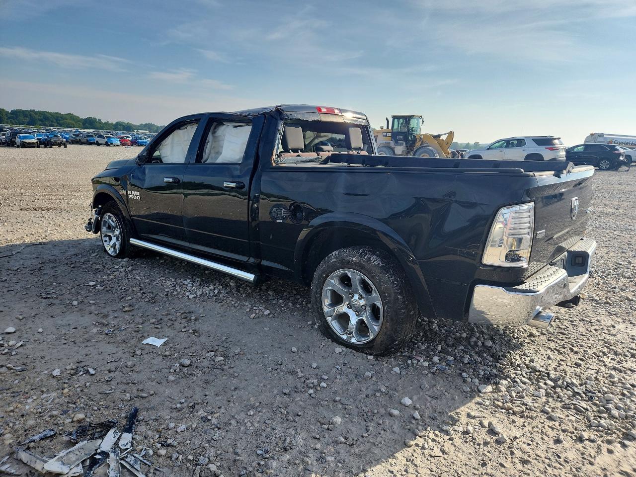 2015 RAM 1500 LARAMIE — снимка 2