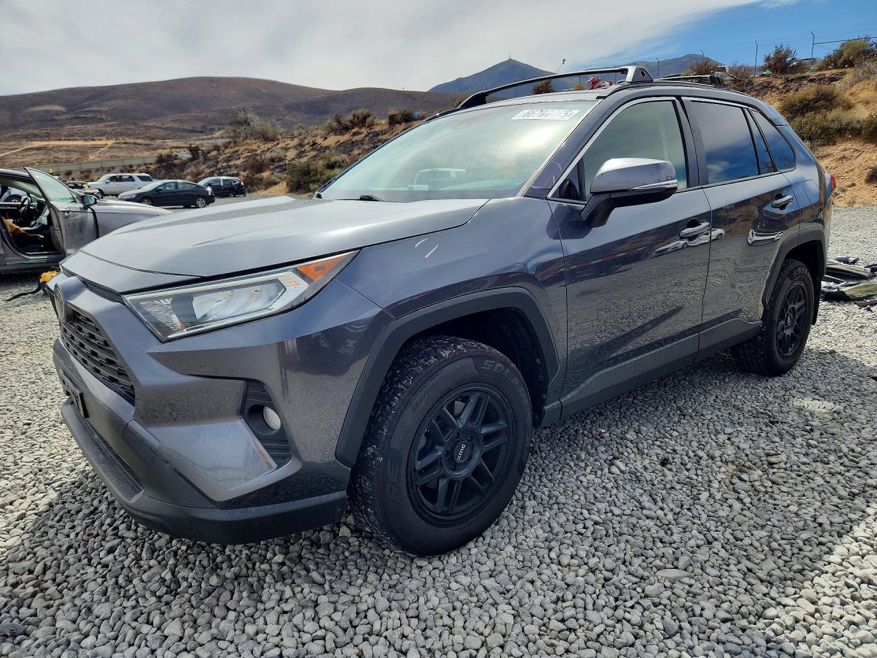 2019 TOYOTA RAV4 XLE