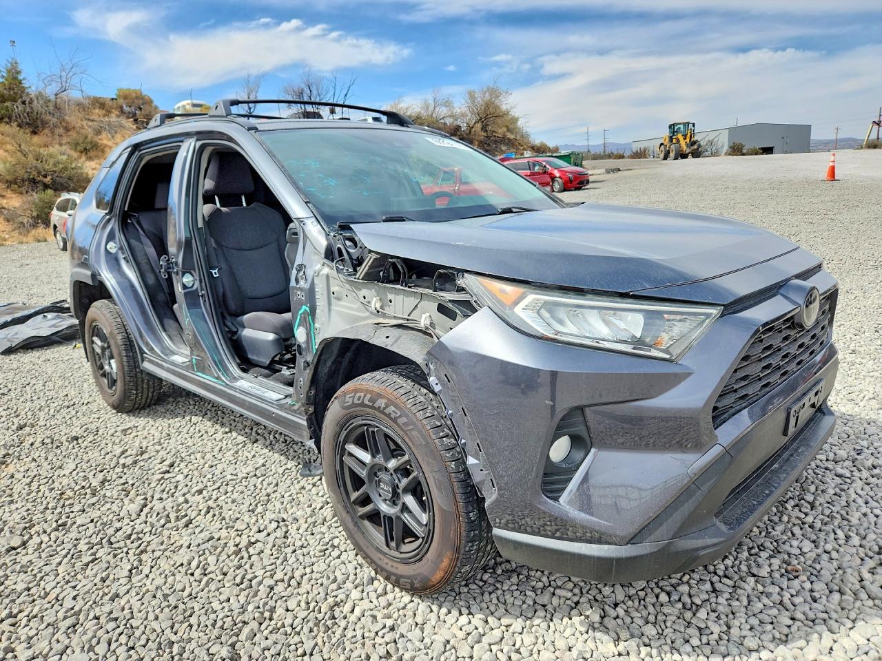 2019 TOYOTA RAV4 XLE — снимка 4