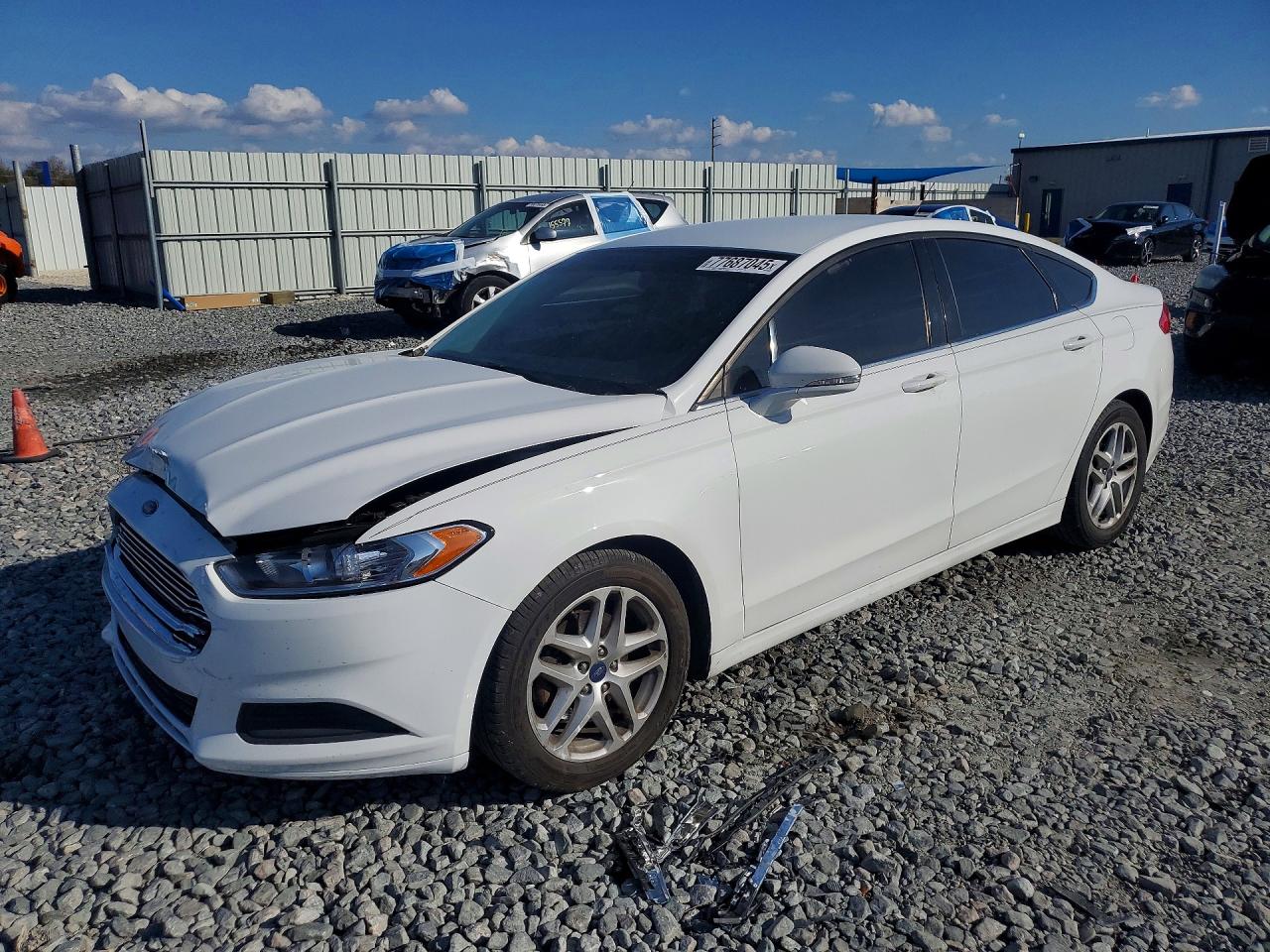 2015 FORD FUSION SE