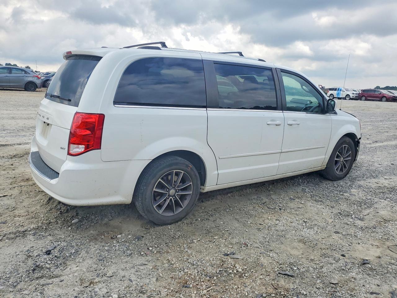 2016 DODGE GRAND CARAVAN SXT — снимка 3