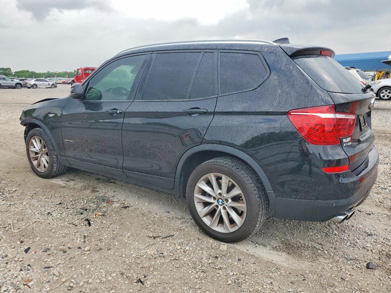 2017 BMW X3 SDRIVE28I — снимка 2
