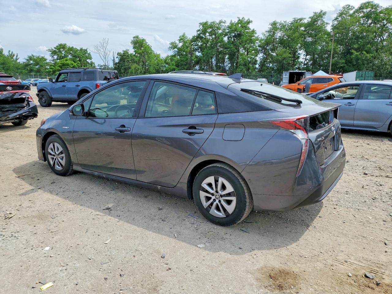 2017 TOYOTA PRIUS THREE — снимка 2