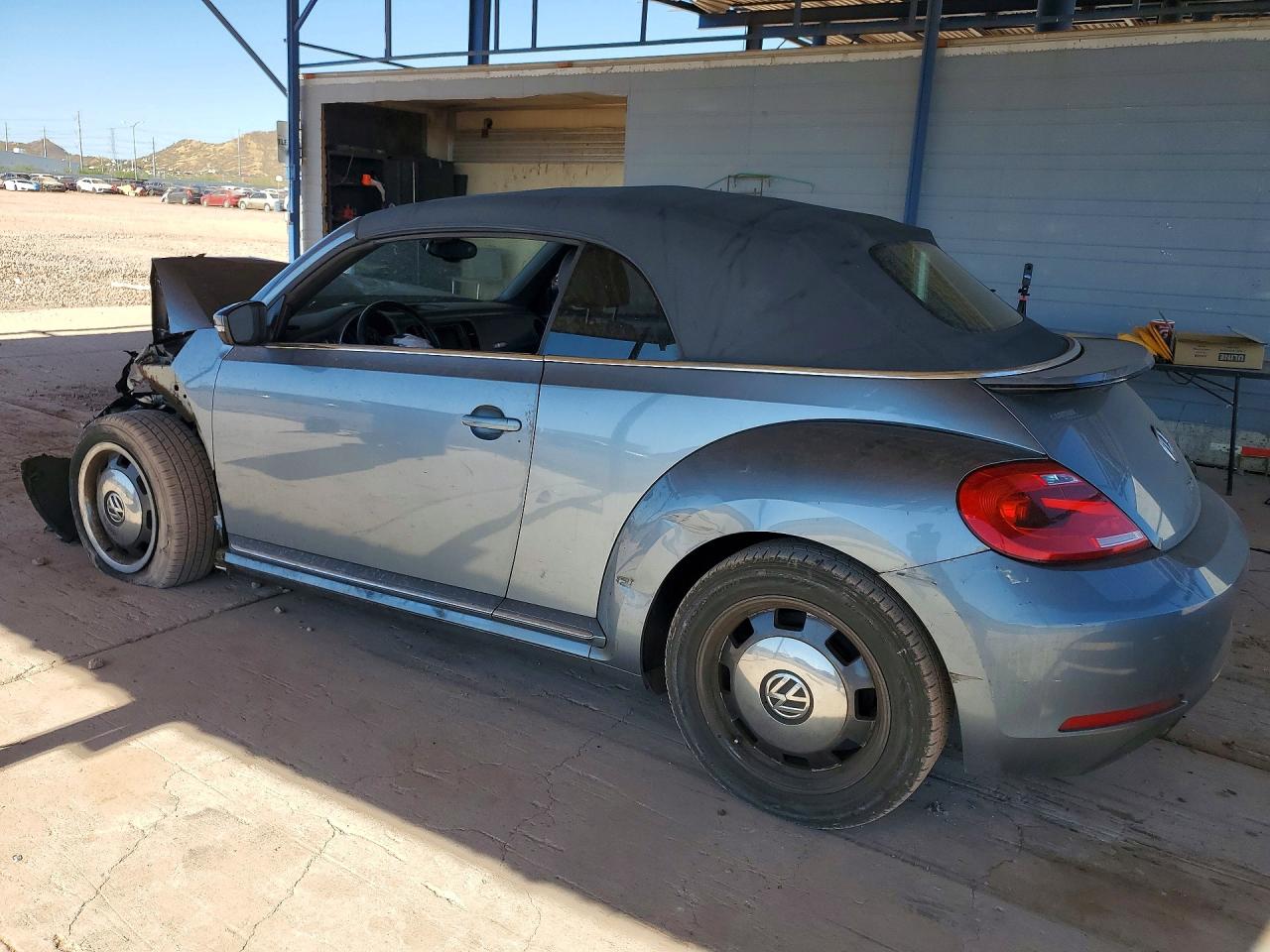 2016 VOLKSWAGEN BEETLE S/SE — снимка 2