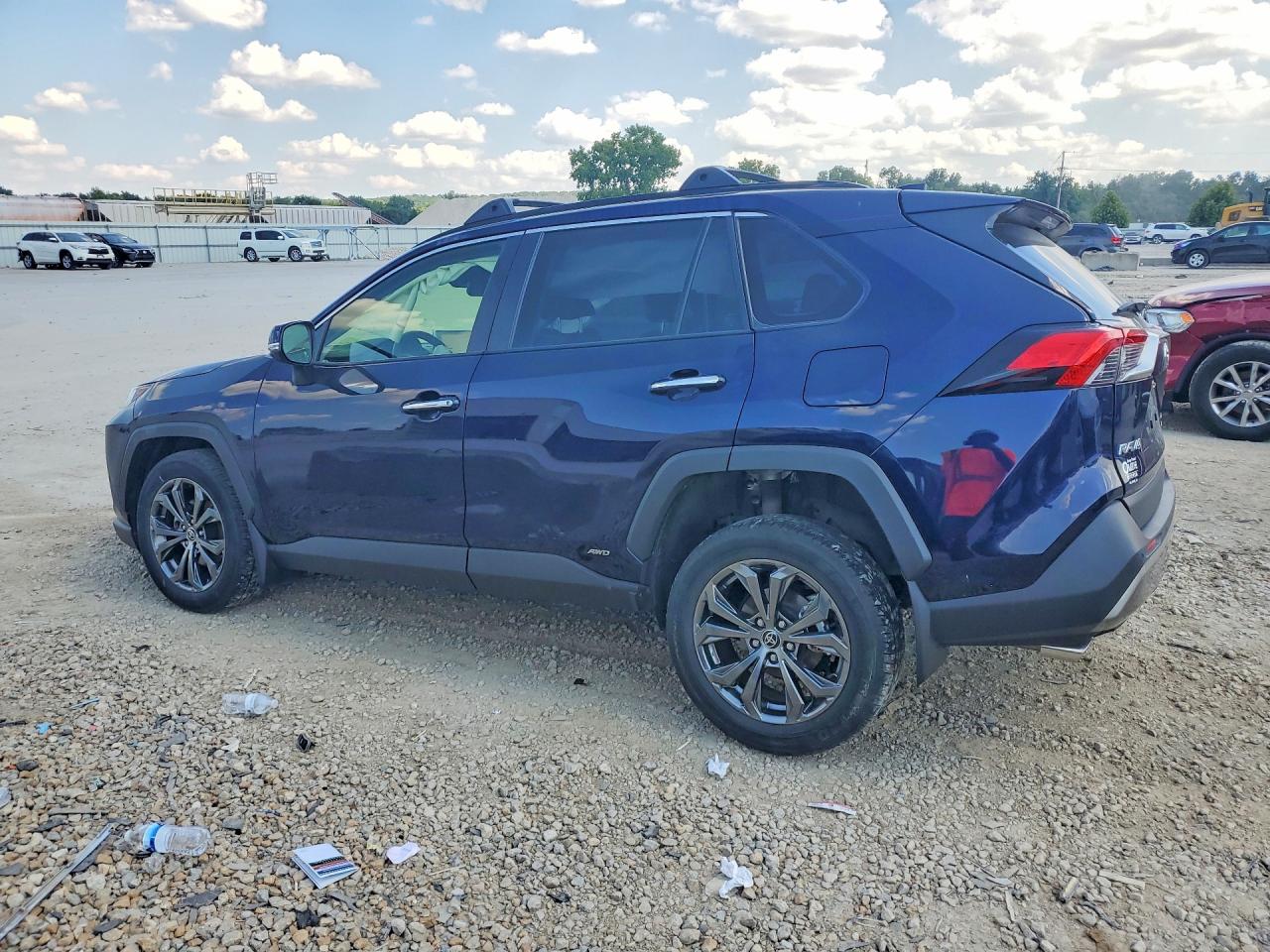 2022 TOYOTA RAV4 LIMITED — снимка 2