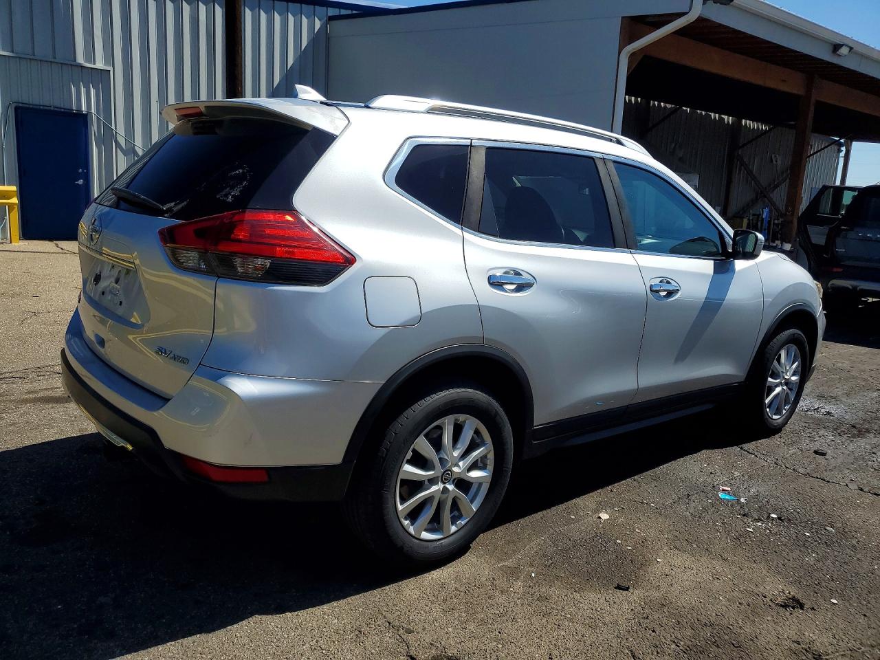 2017 NISSAN ROGUE SV — снимка 3