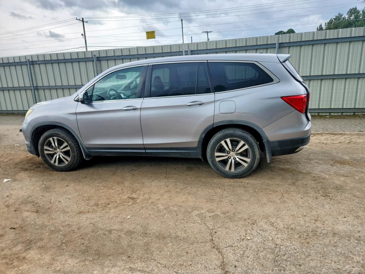 2017 HONDA PILOT EXL — снимка 2