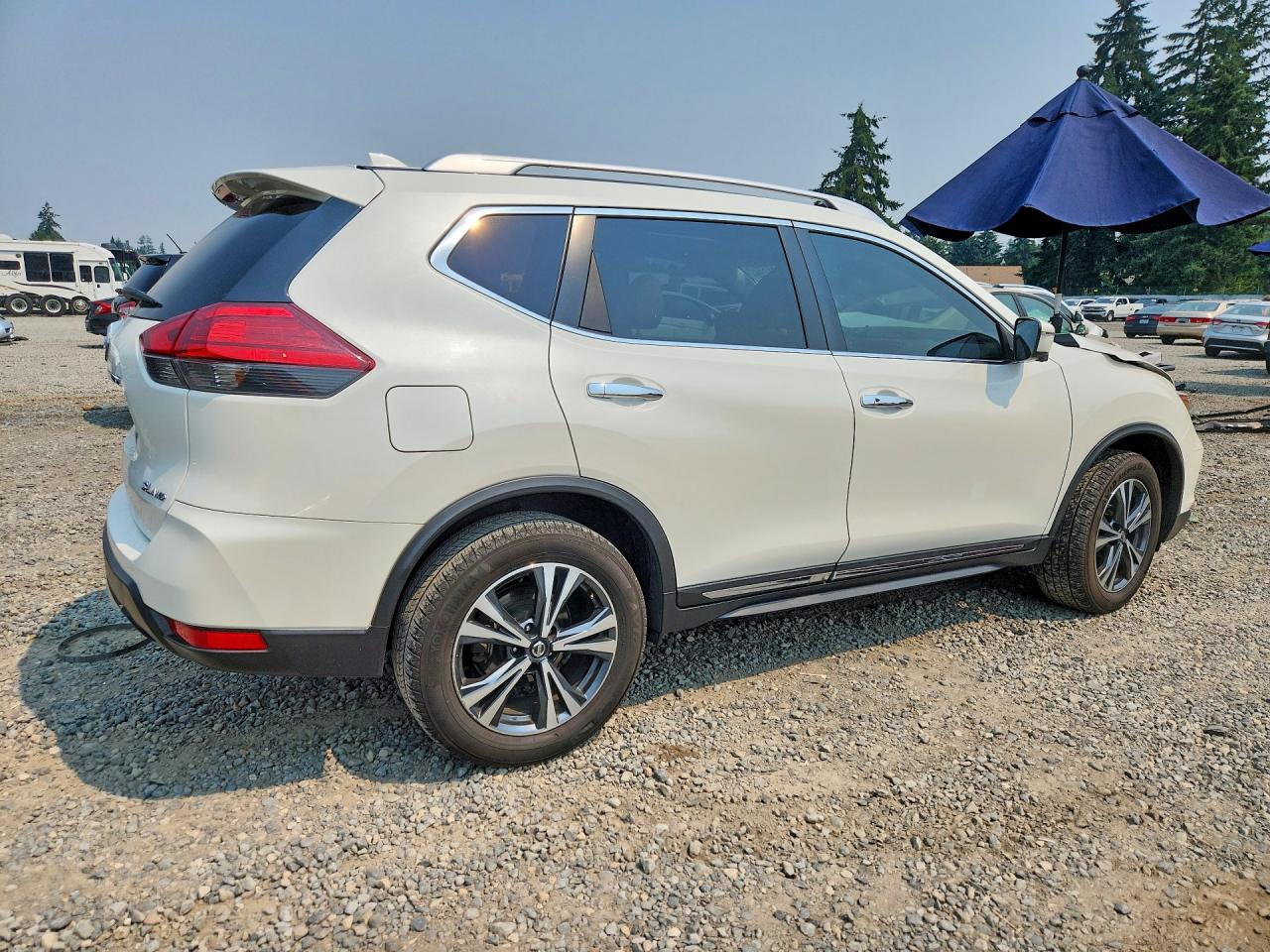2017 NISSAN ROGUE SL — снимка 3