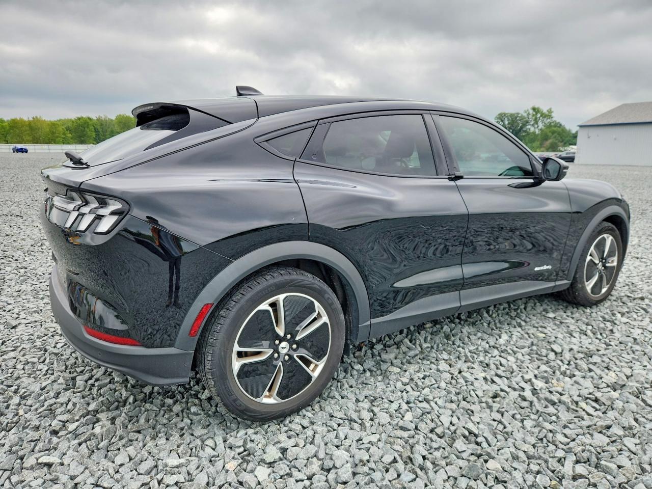 2021 FORD MUSTANG MACH-E SELECT — снимка 3