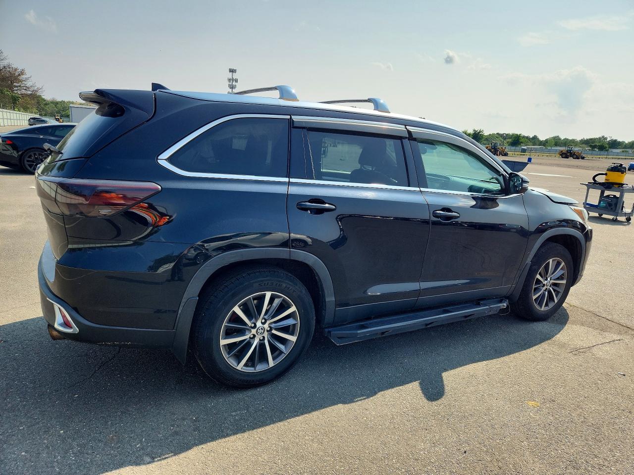 2019 TOYOTA HIGHLANDER XLE — снимка 3