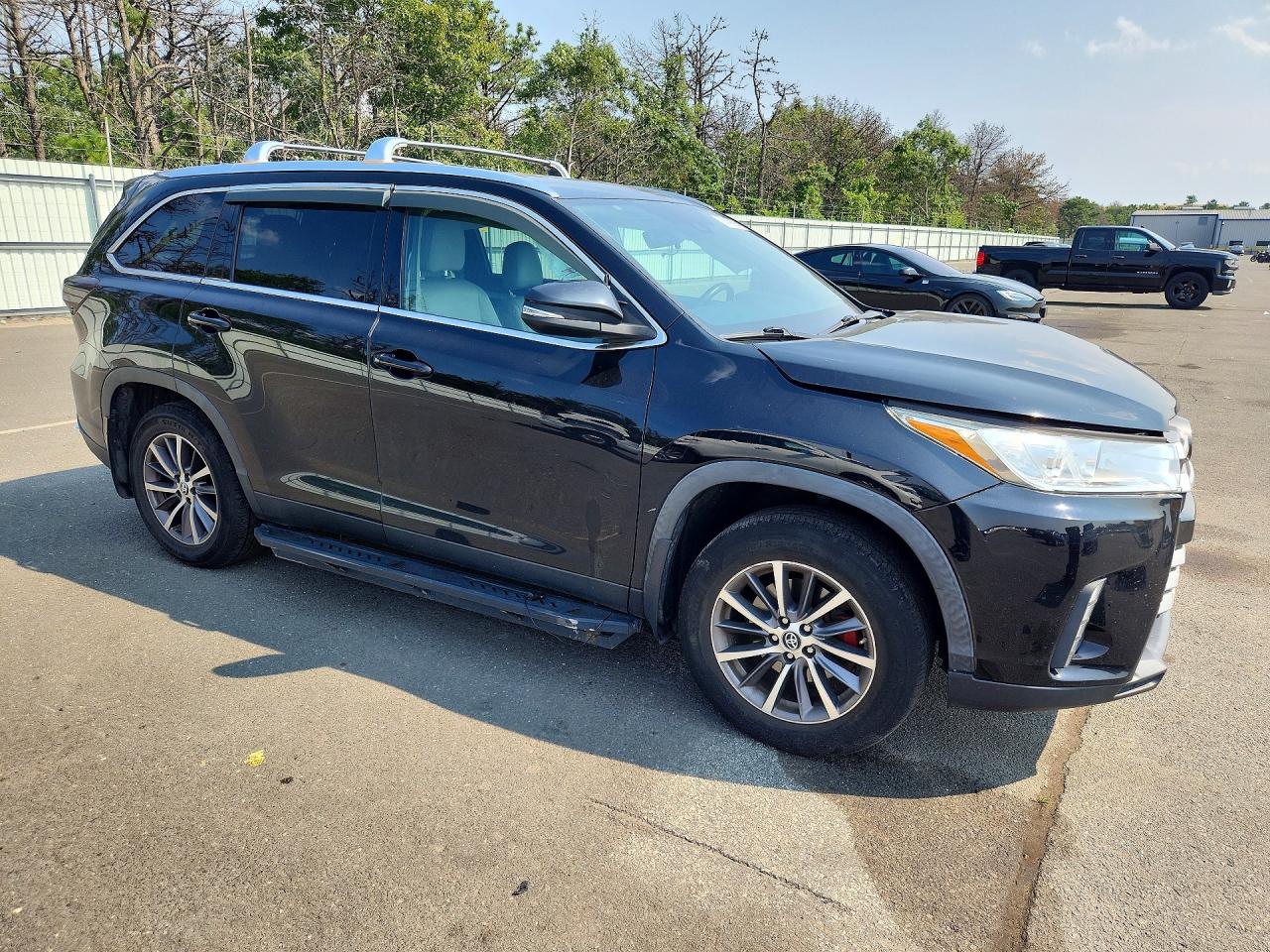 2019 TOYOTA HIGHLANDER XLE — снимка 4