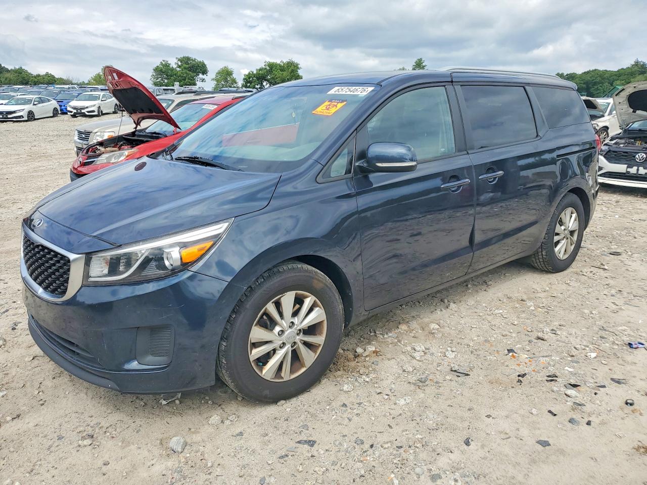 2016 KIA SEDONA LX