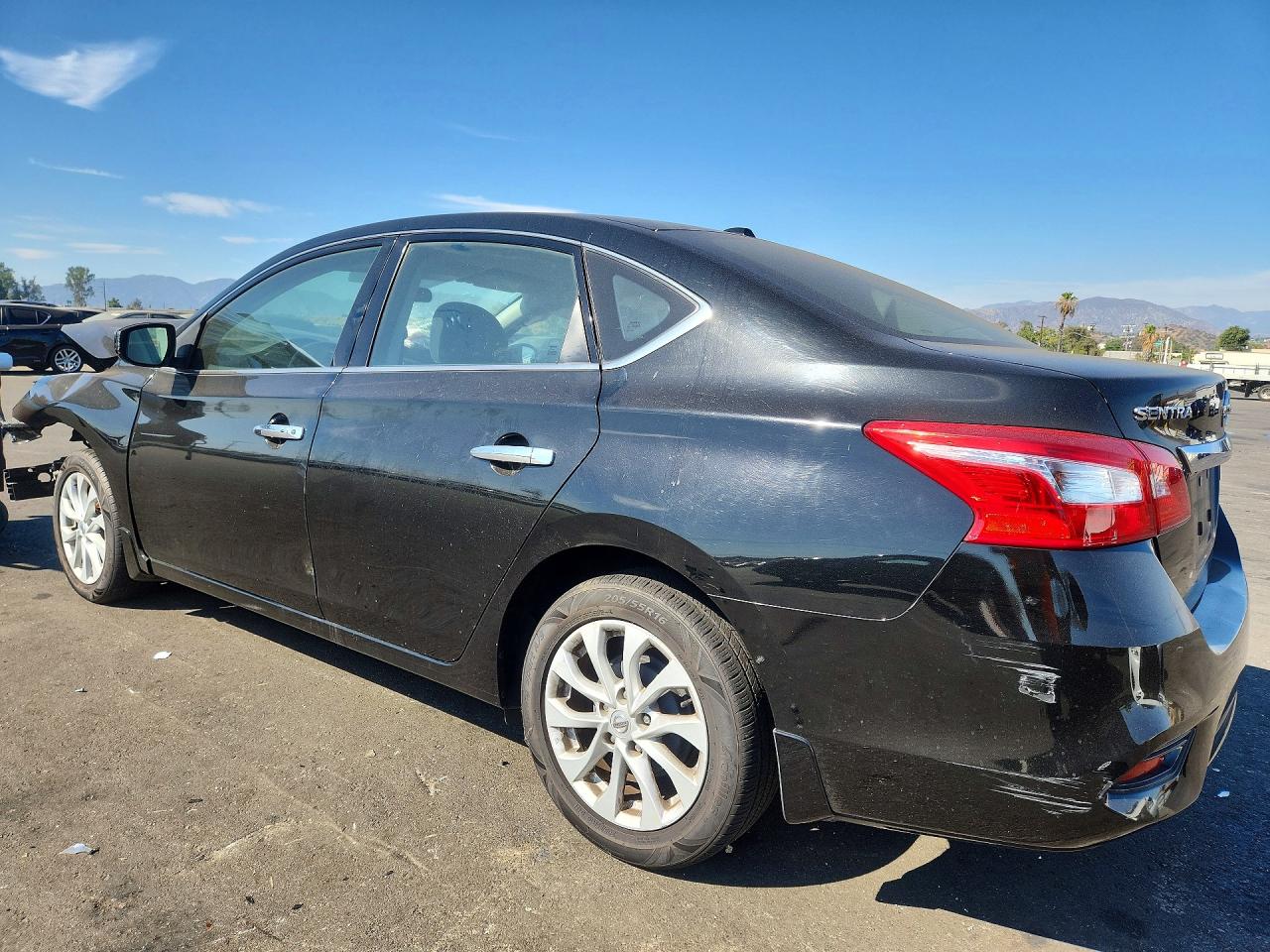 2018 NISSAN SENTRA SV — снимка 2