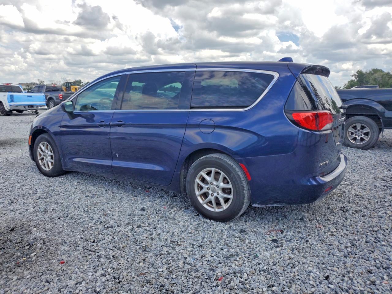 2017 CHRYSLER PACIFICA TOURING — снимка 2
