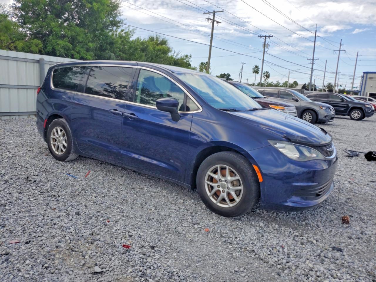 2017 CHRYSLER PACIFICA TOURING — снимка 4