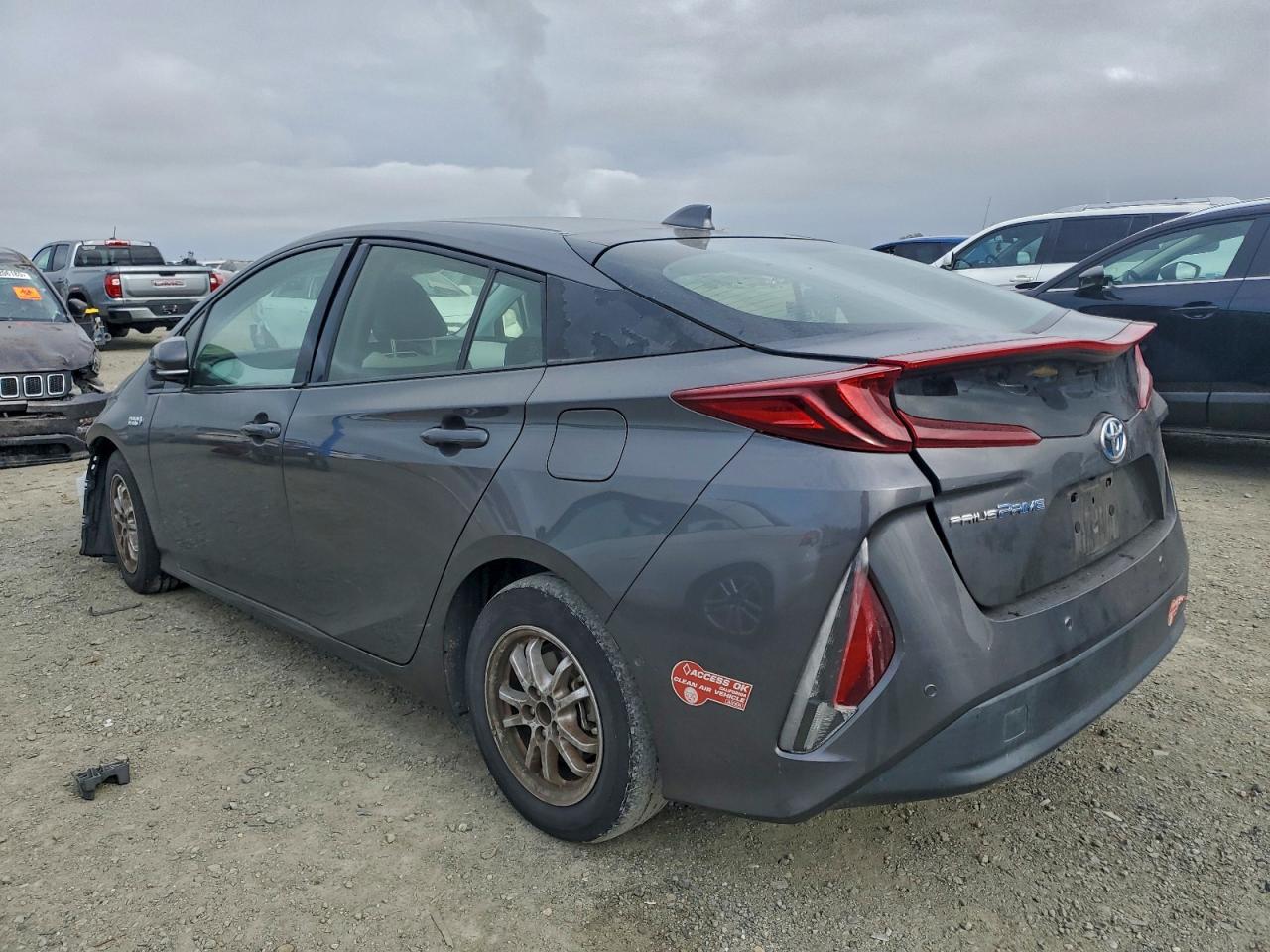 2017 TOYOTA PRIUS PRIME — снимка 2