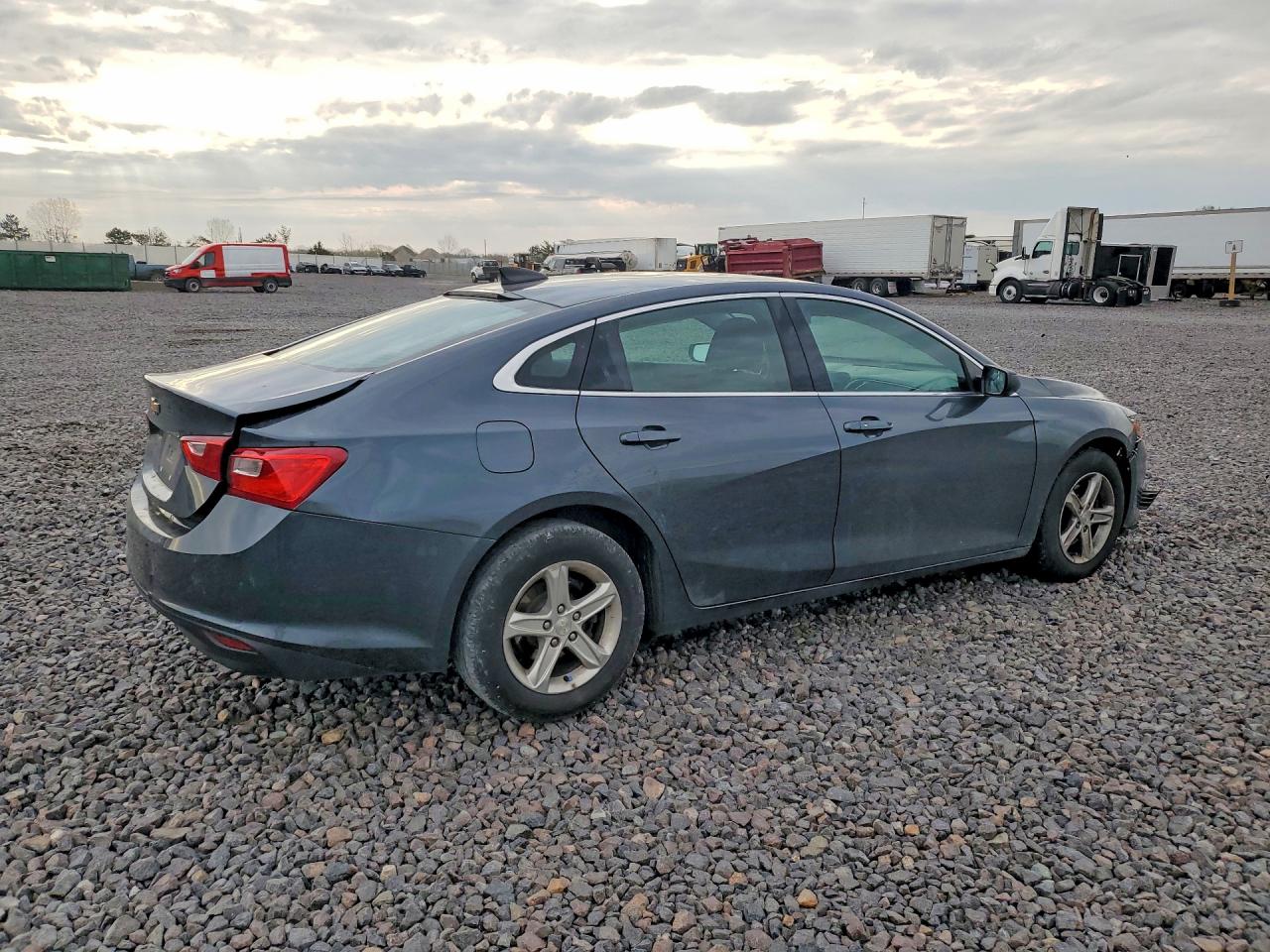 2020 CHEVROLET MALIBU LS — снимка 3