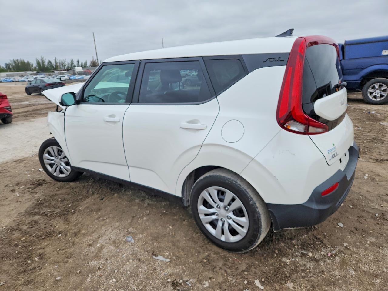 2022 KIA SOUL LX — снимка 2