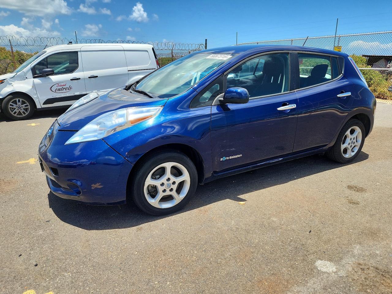 2017 NISSAN LEAF S
