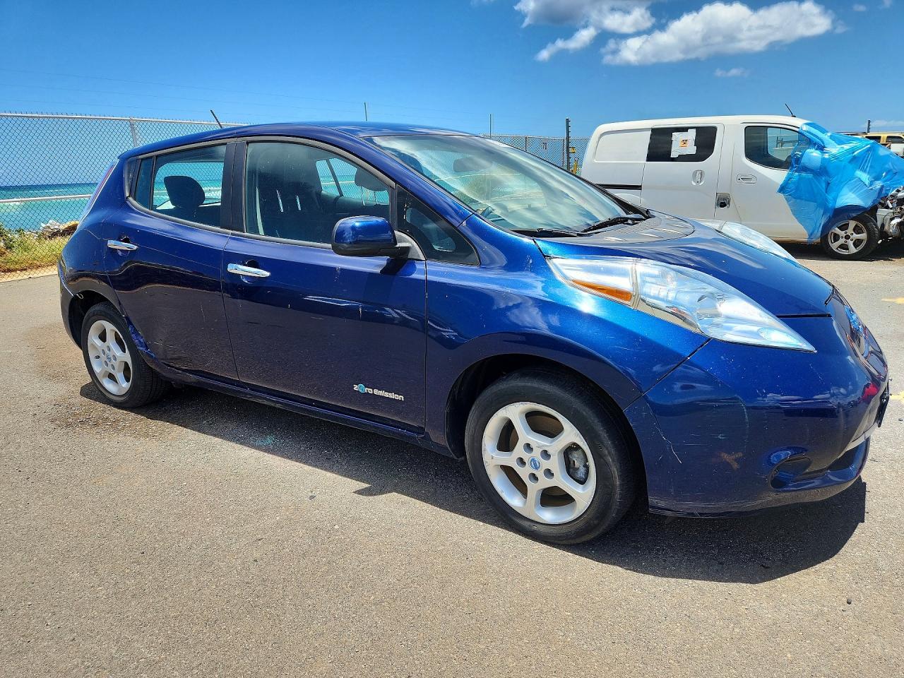 2017 NISSAN LEAF S — снимка 4